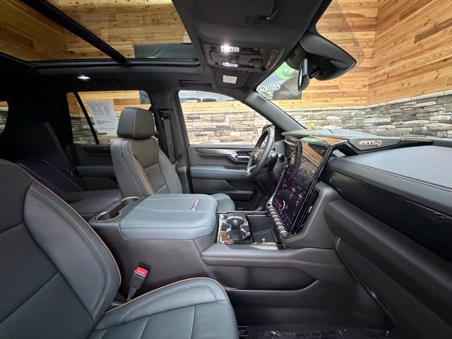 Used 2025 GMC Yukon AT4 image 15