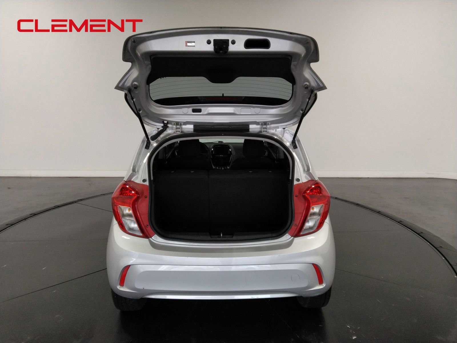 Used 2022 Chevrolet Spark LS FWD image 9
