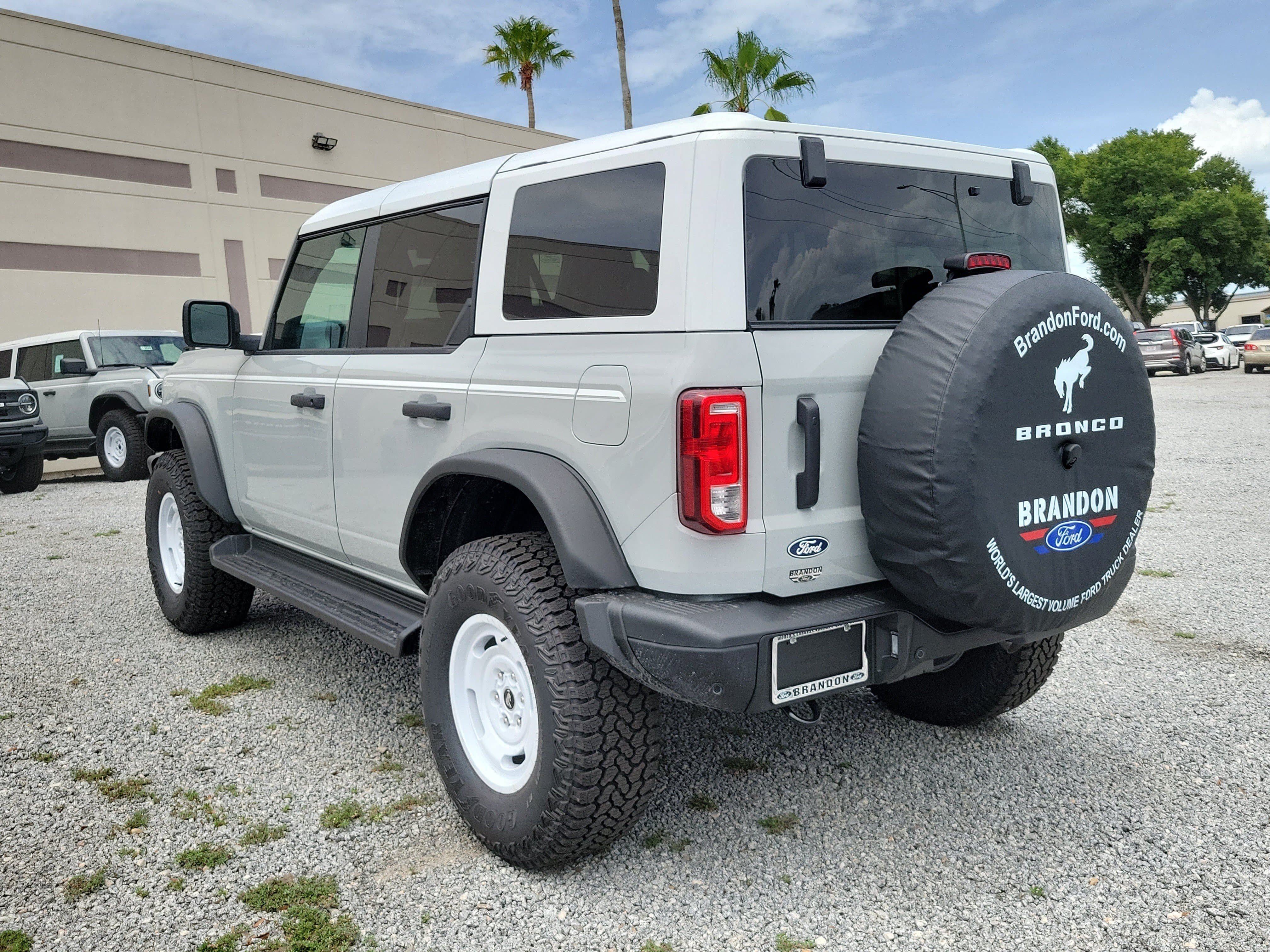 New 2026 Ford Bronco Heritage Edition AWD/4WD image 8