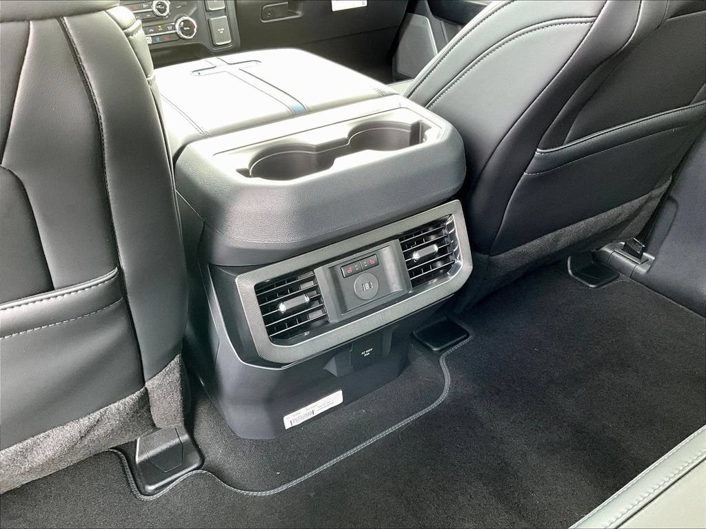New 2026 Ford F350 Platinum w/ Tremor Off-Road Package AWD/4WD image 18