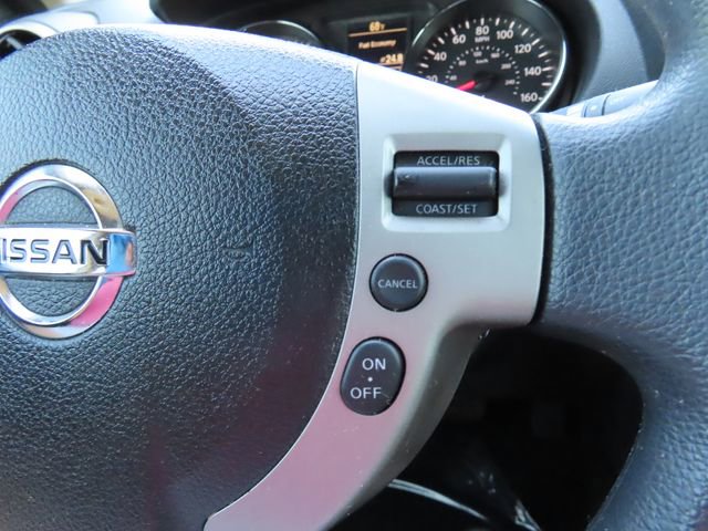 Used 2013 Nissan Rogue SV image 22