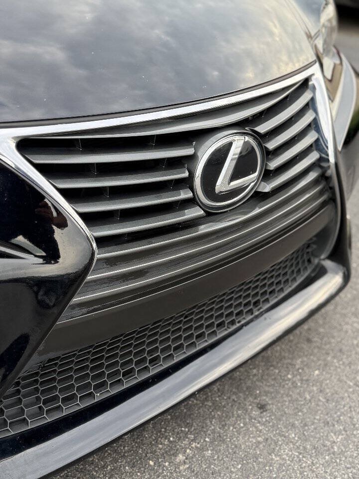 Used 2016 Lexus IS 200t RWD image 9