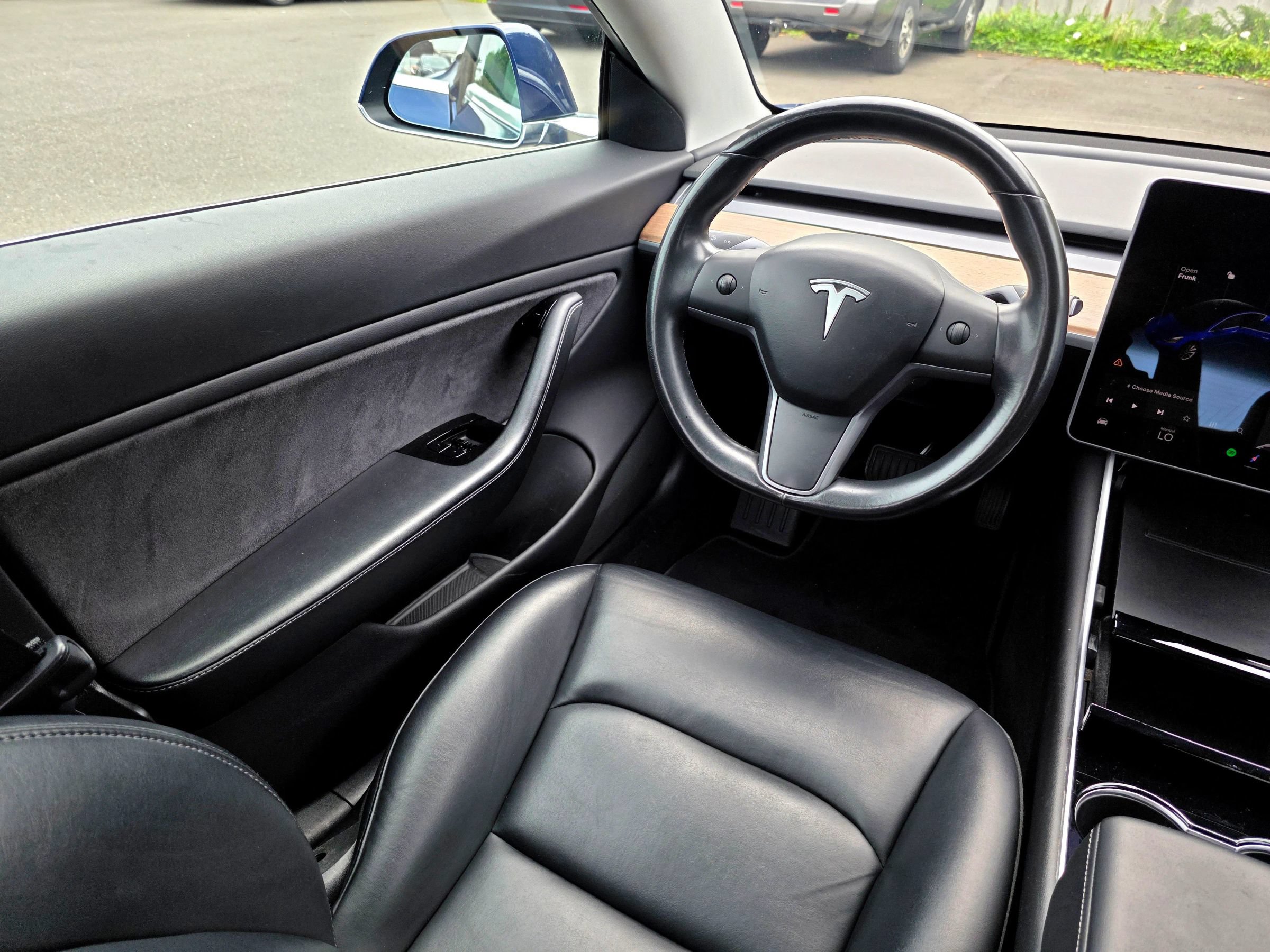 Used 2018 Tesla Model 3 Long Range RWD image 18