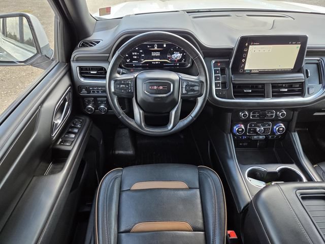Used 2023 GMC Yukon AT4 w/ AT4 Premium Package AWD/4WD image 10