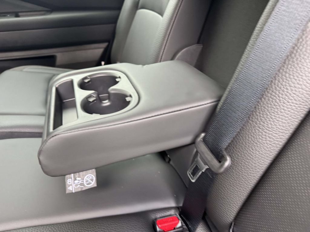 New 2026 Nissan Pathfinder SL AWD/4WD image 9