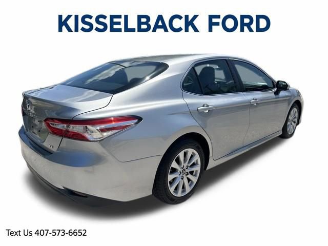 Used 2018 Toyota Camry LE FWD image 3