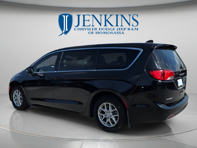 New 2026 Chrysler Voyager LX FWD image 8