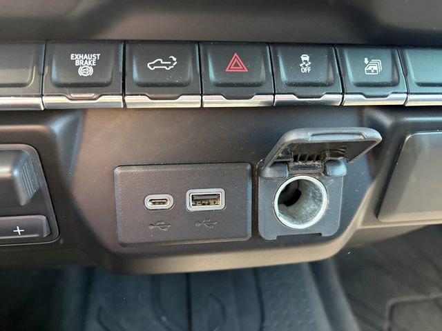 Used 2023 Chevrolet Silverado 2500 LT AWD/4WD image 25