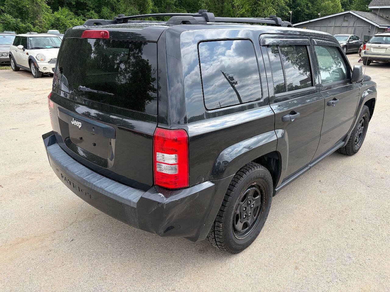 Used 2010 Jeep Patriot Sport FWD image 5