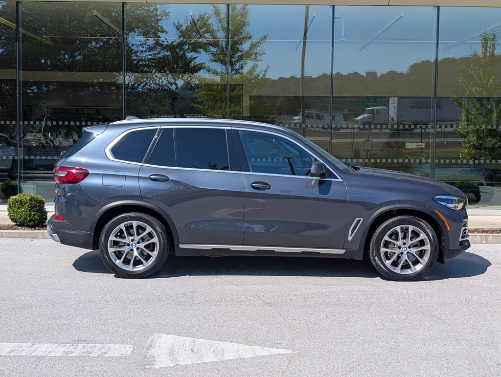 Used 2022 BMW X5 xDrive40i w/ Premium Package image 8