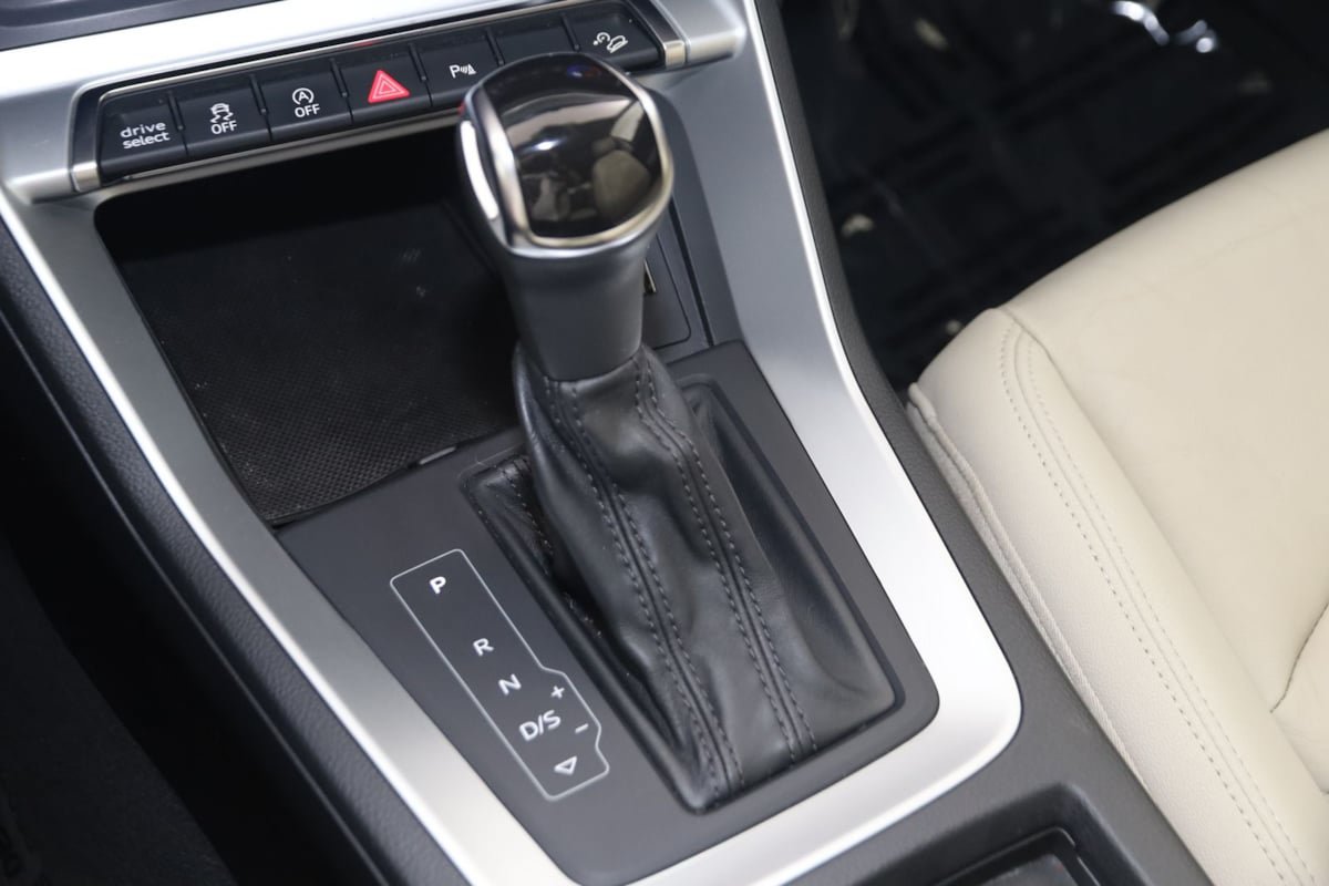 Used 2019 Audi Q3 2.0T Premium w/ Convenience Package AWD/4WD image 7