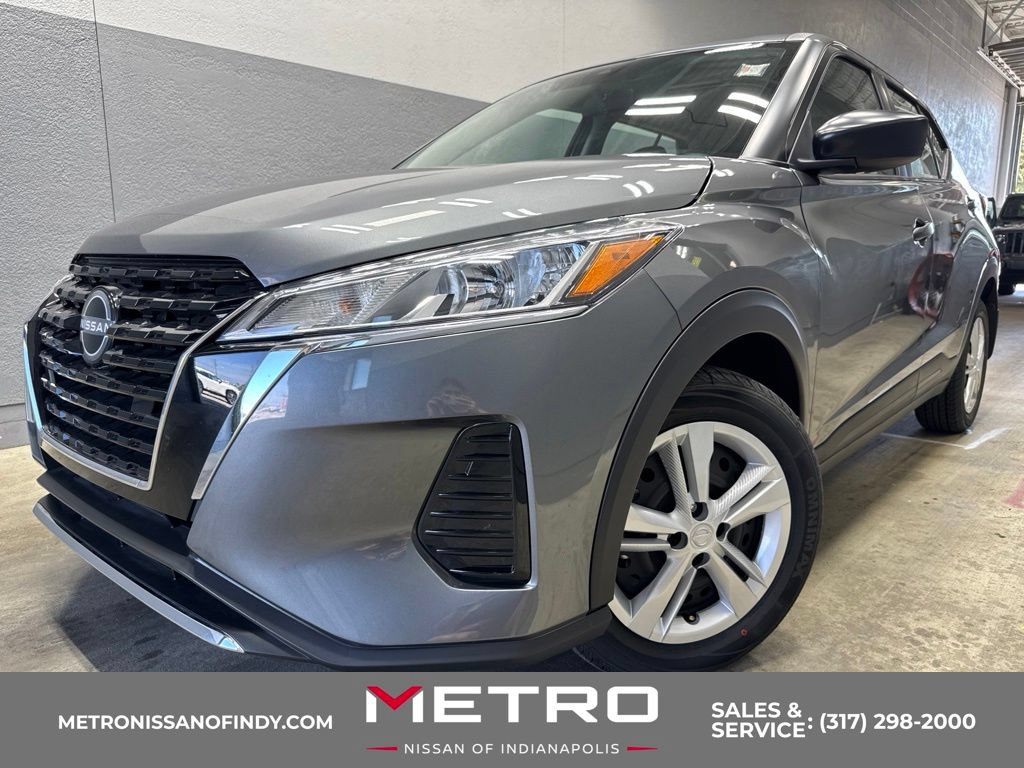 Used 2025 Nissan Kicks Play S FWD image 1