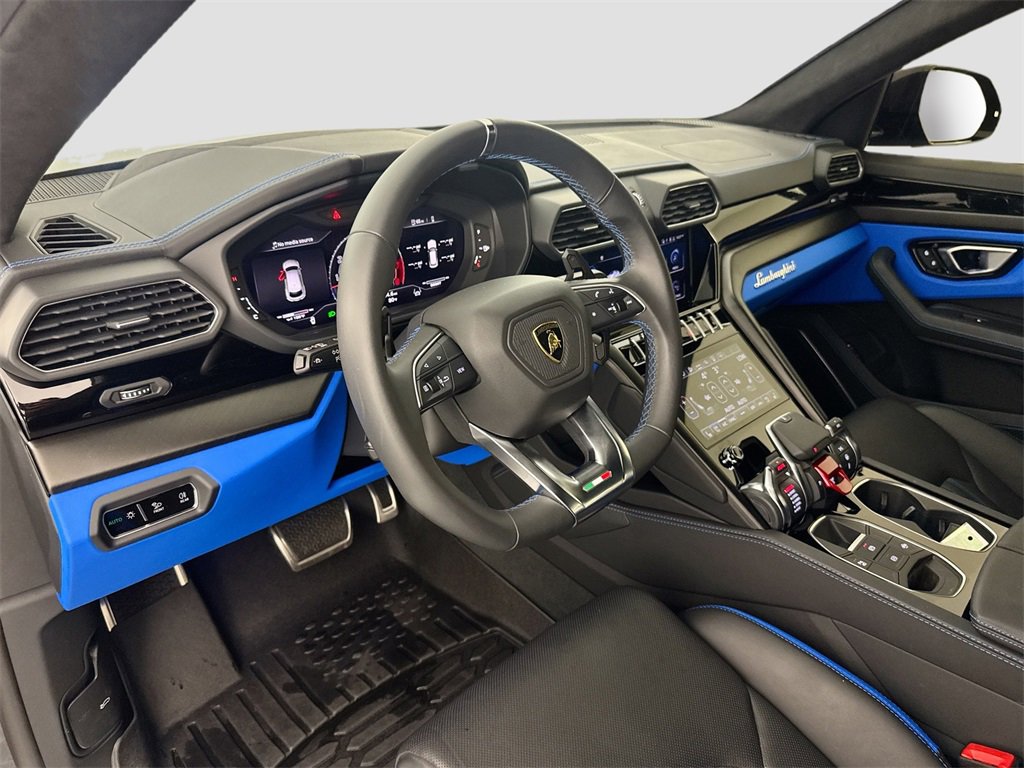 Used 2024 Lamborghini Urus S image 9