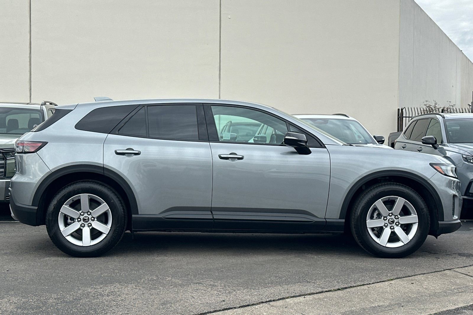 New 2026 Honda Prologue EX image 2