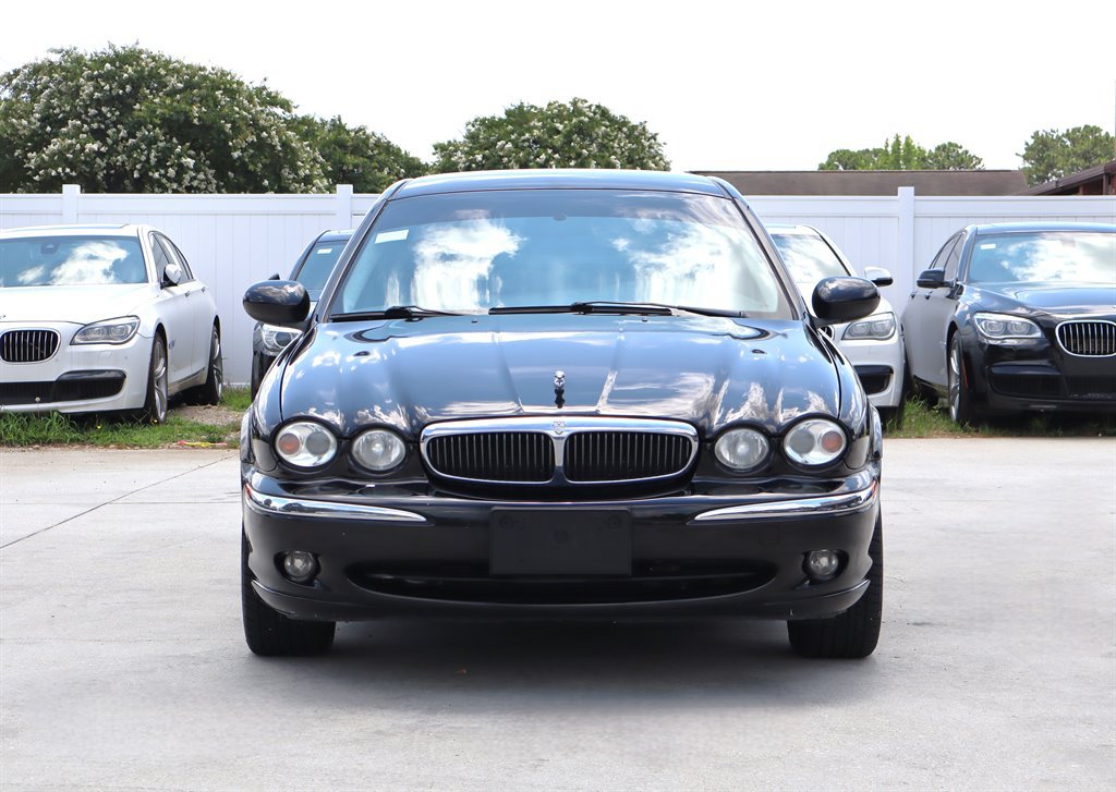 Used 2004 Jaguar X-TYPE 2.5 AWD/4WD image 2