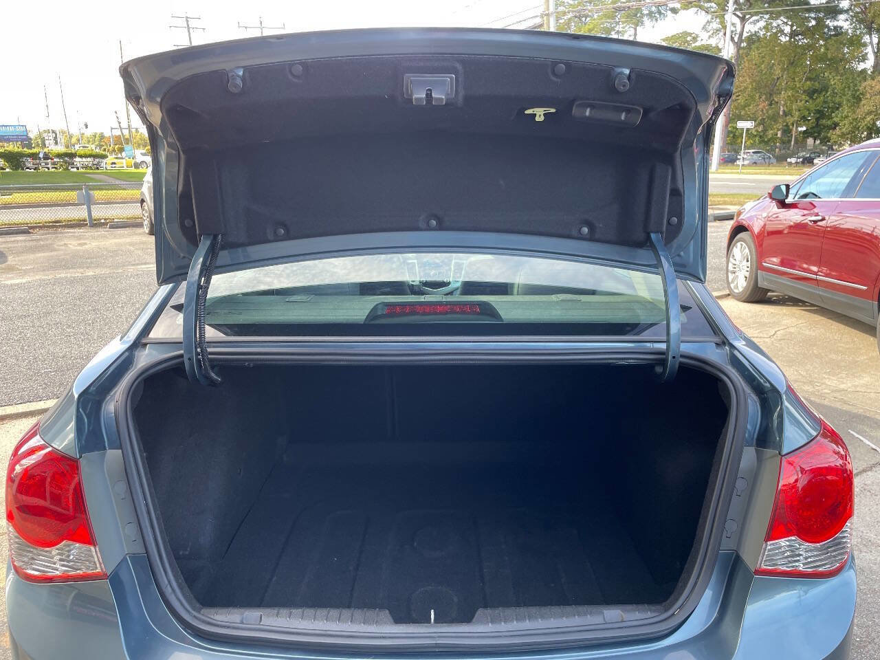 Used 2012 Chevrolet Cruze LS w/ Connectivity Package image 30