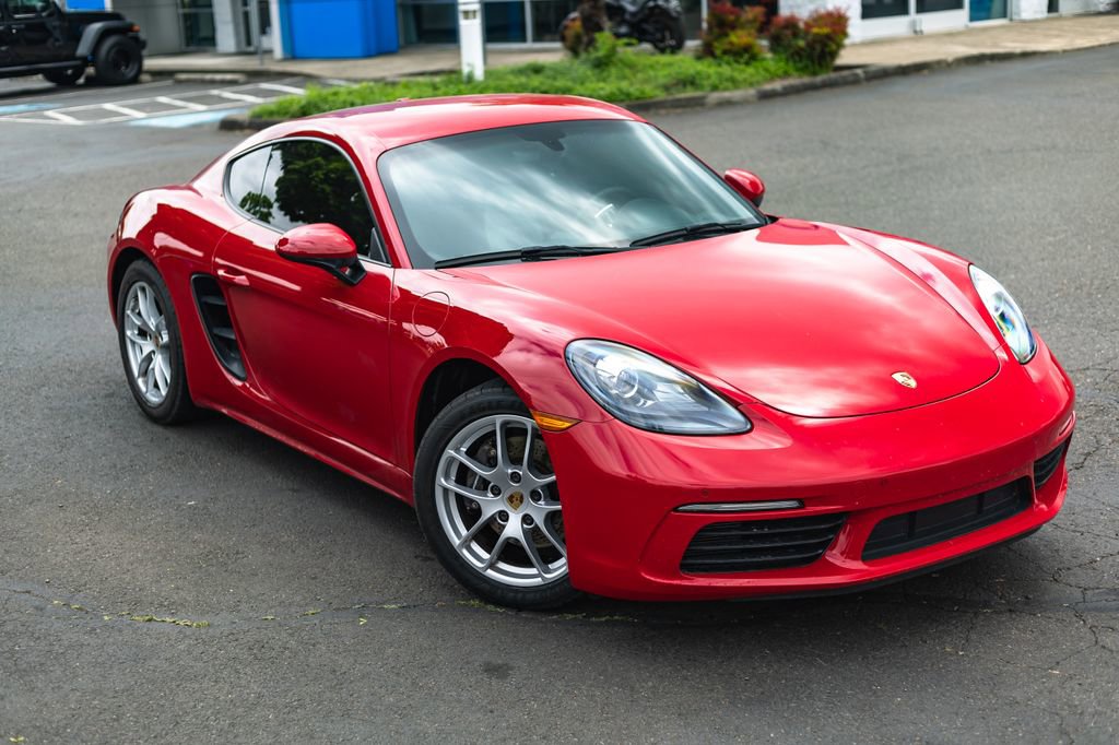 Used 2019 Porsche 718 Cayman RWD image 2