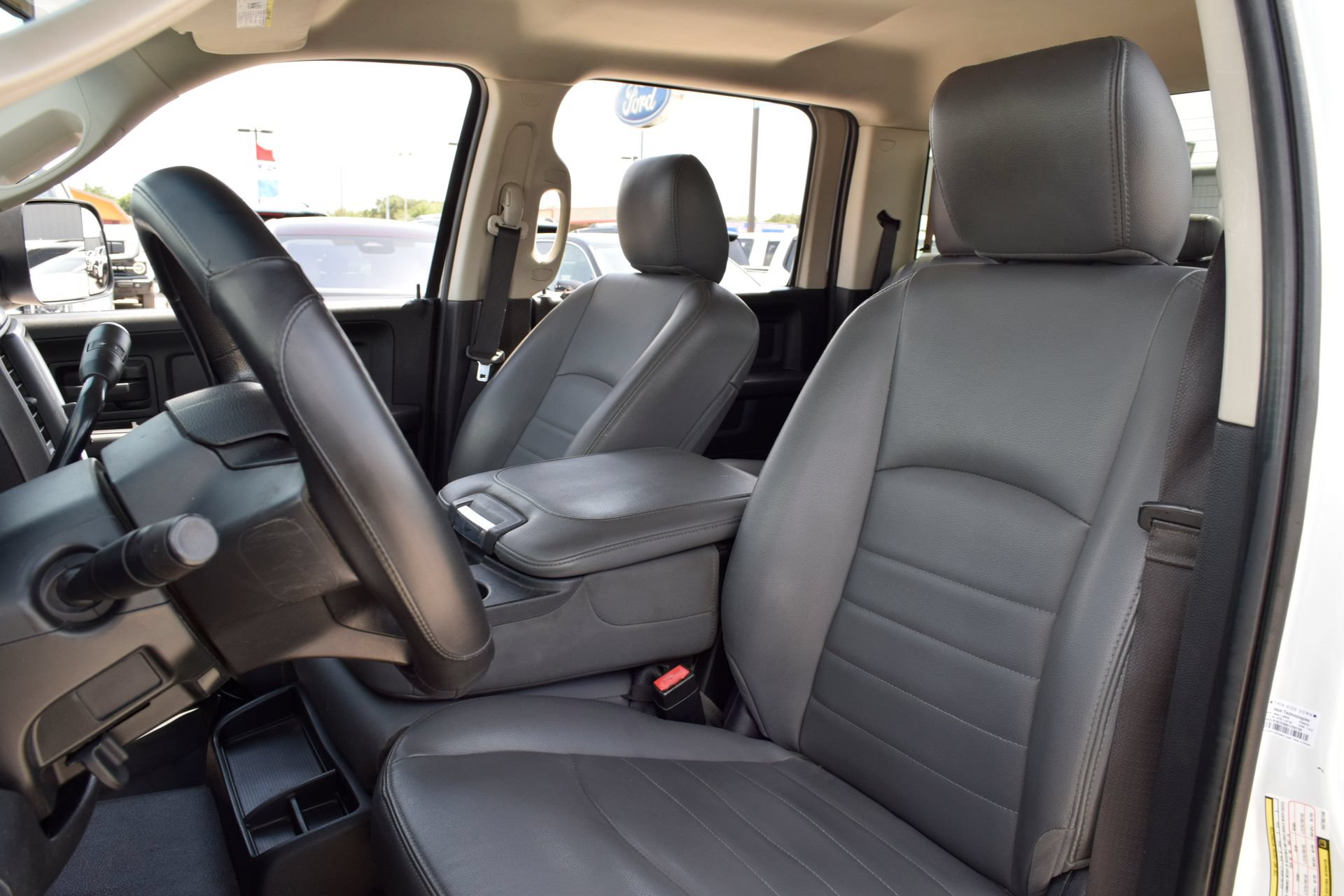 Used 2017 RAM 3500 Tradesman RWD image 14