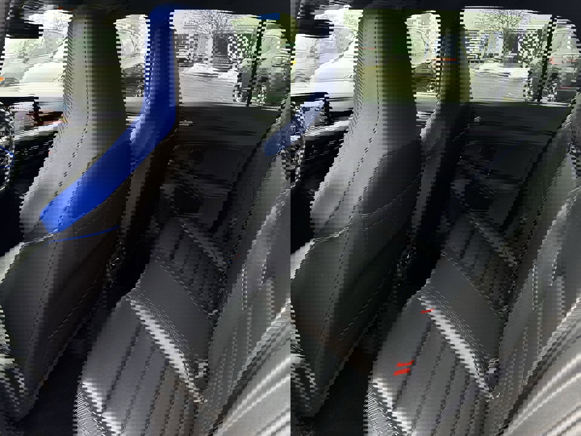 Used 2022 Volkswagen Golf R image 22