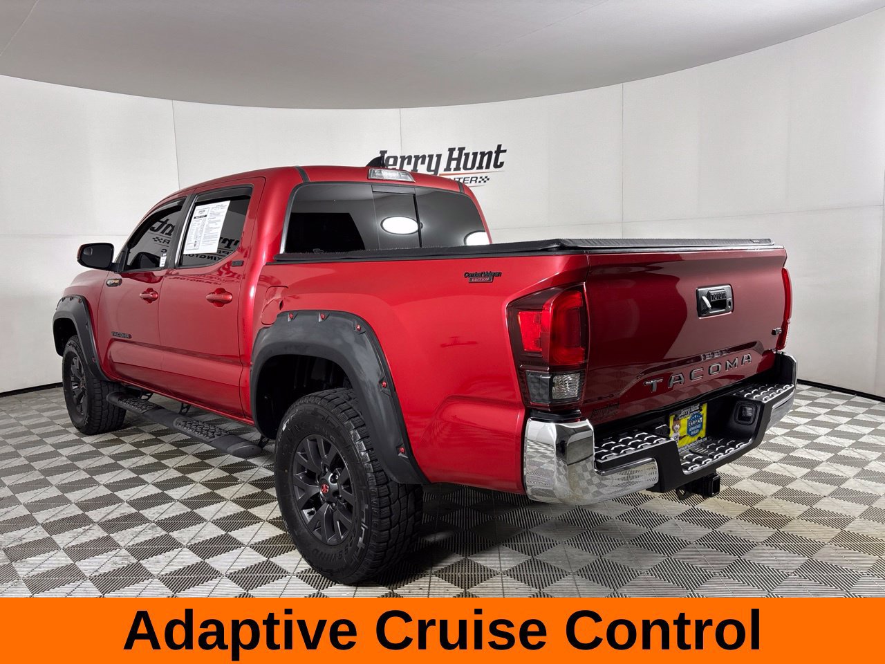 Used 2021 Toyota Tacoma SR5 RWD image 8