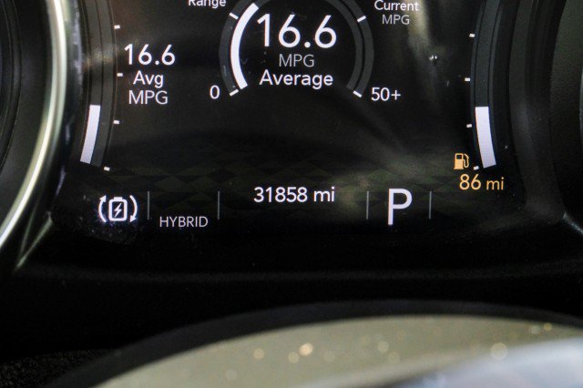 Used 2021 Jeep Wrangler Unlimited Sahara w/ Cold Weather Group AWD/4WD image 21