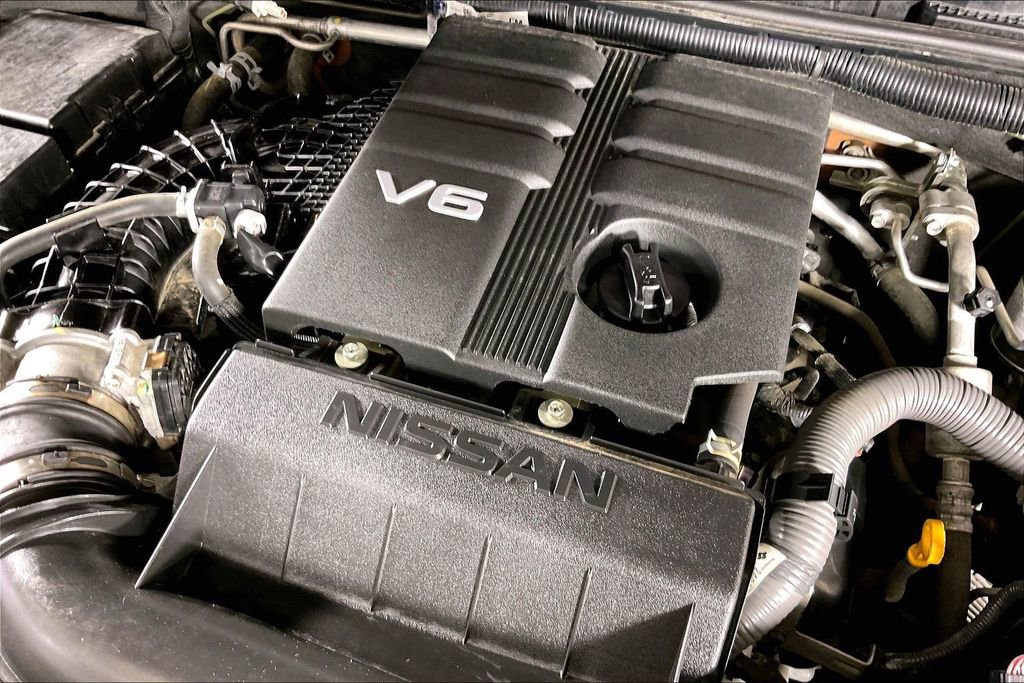 Used 2022 Nissan Frontier PRO-4X w/ Technology Package image 42