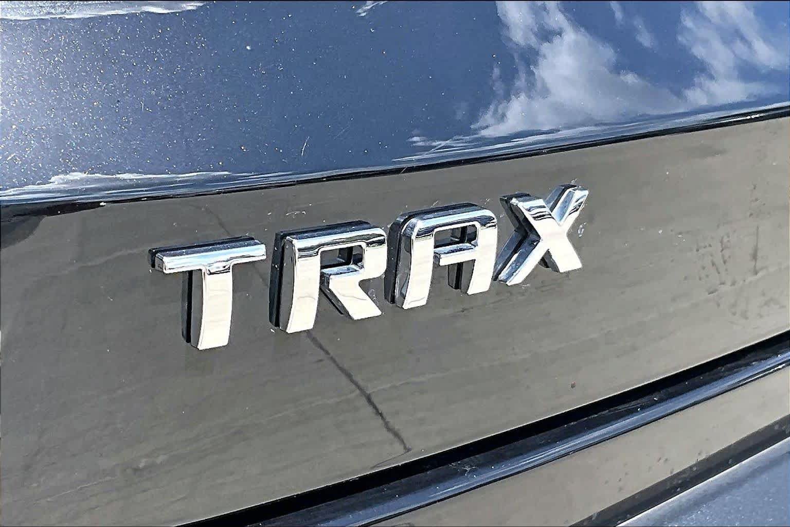 Used 2024 Chevrolet Trax LT w/ Driver Confidence Package FWD image 30