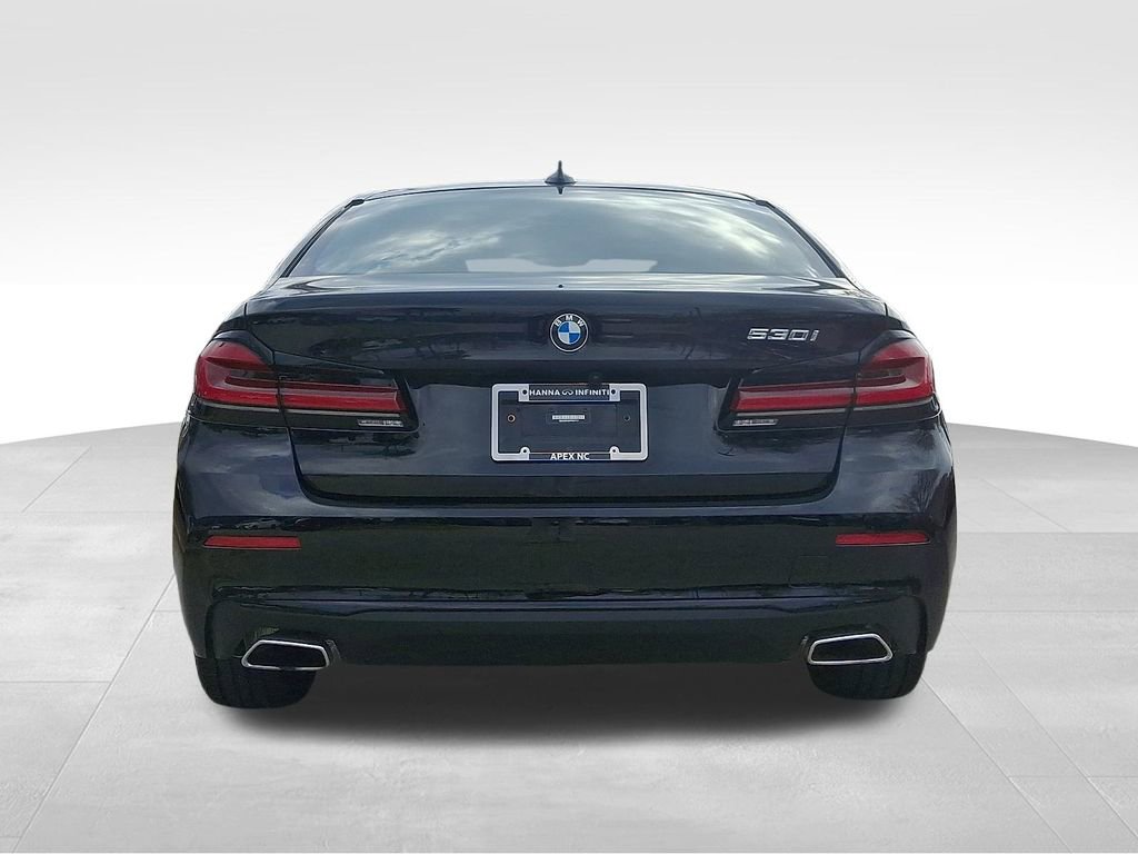 Used 2023 BMW 530i w/ Premium Package image 5