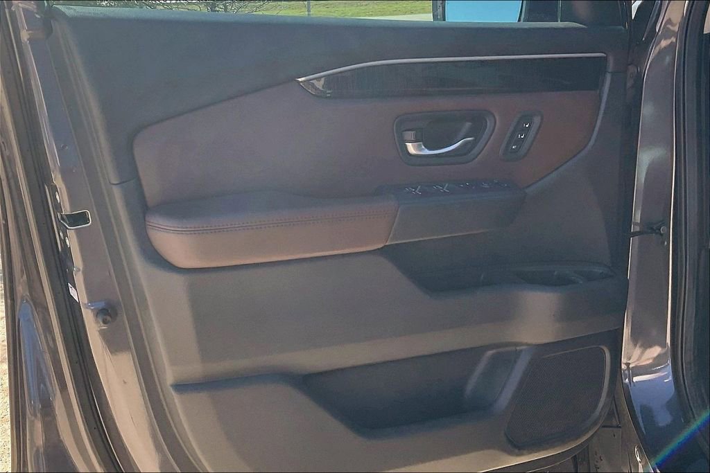 Used 2024 Honda Pilot Elite image 21