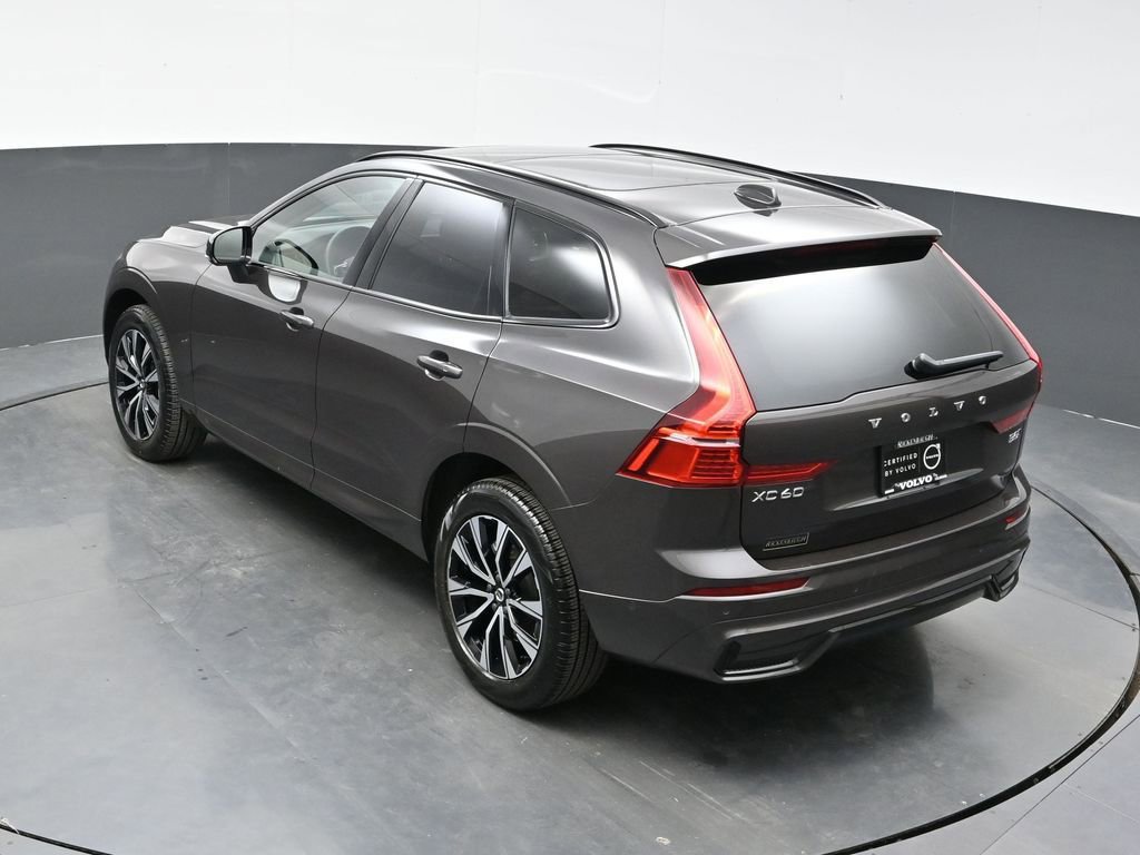 Used 2025 Volvo XC60 B5 Plus AWD/4WD image 31