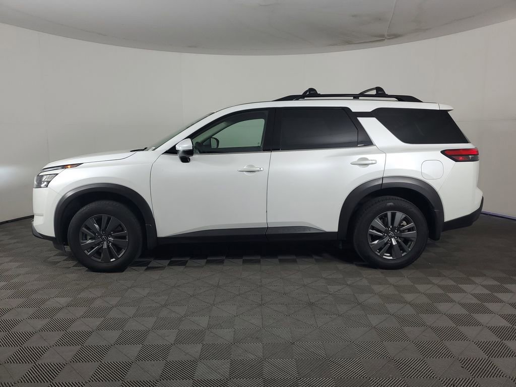 Used 2025 Nissan Pathfinder SV FWD image 7