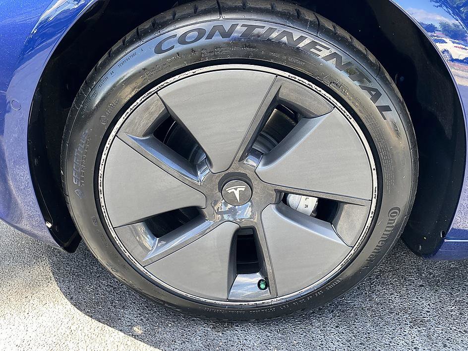 Used 2021 Tesla Model 3 Standard Range Plus RWD image 8
