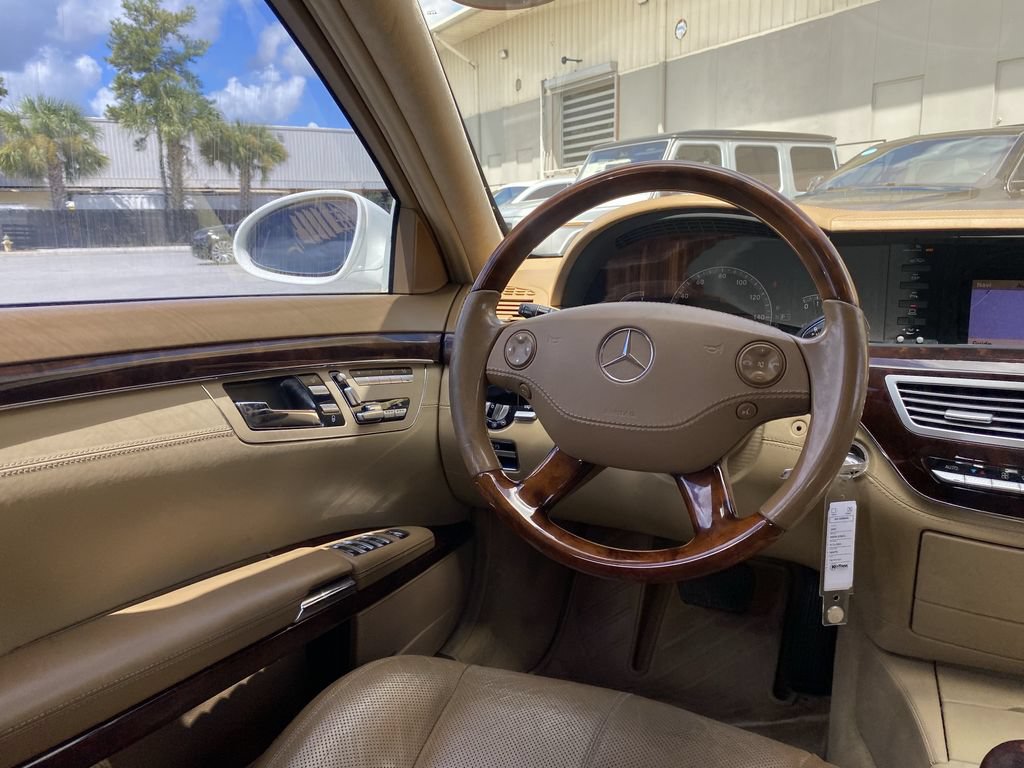 Used 2007 Mercedes-Benz S 600 image 3