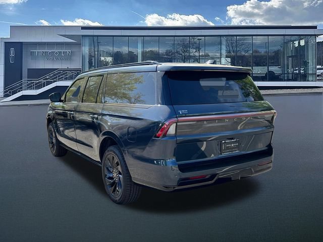 New 2026 Lincoln Navigator L Reserve w/ Jet Appearance Package AWD/4WD image 5