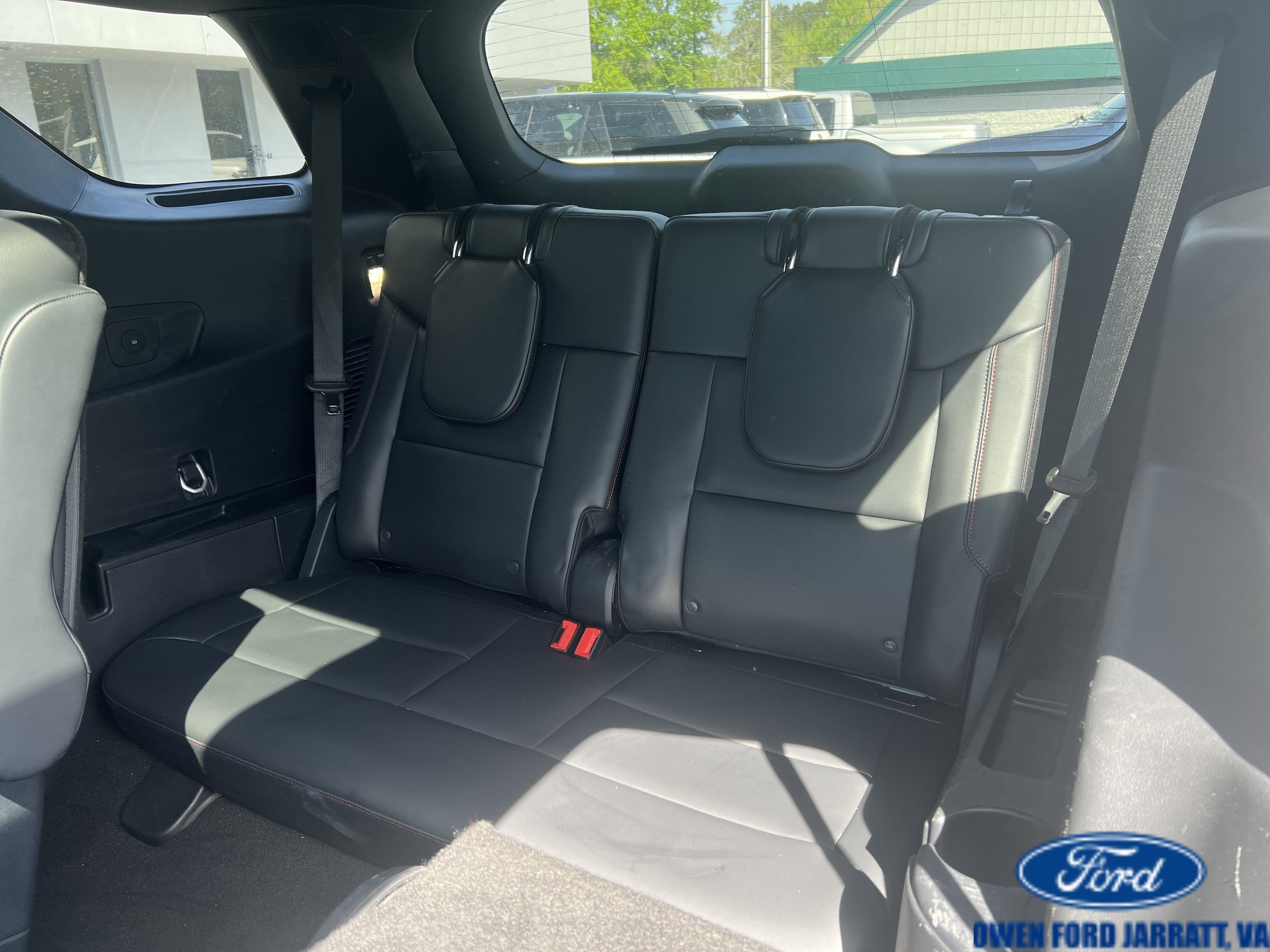 Used 2025 Ford Explorer ST-Line w/ Premium Package AWD/4WD image 12
