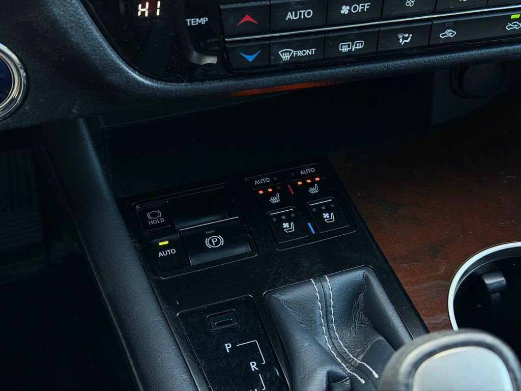 Used 2018 Lexus RX 450h AWD w/ Premium Package image 34
