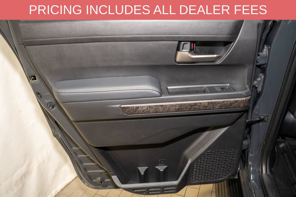 Certified 2025 Toyota Tacoma Limited AWD/4WD image 11