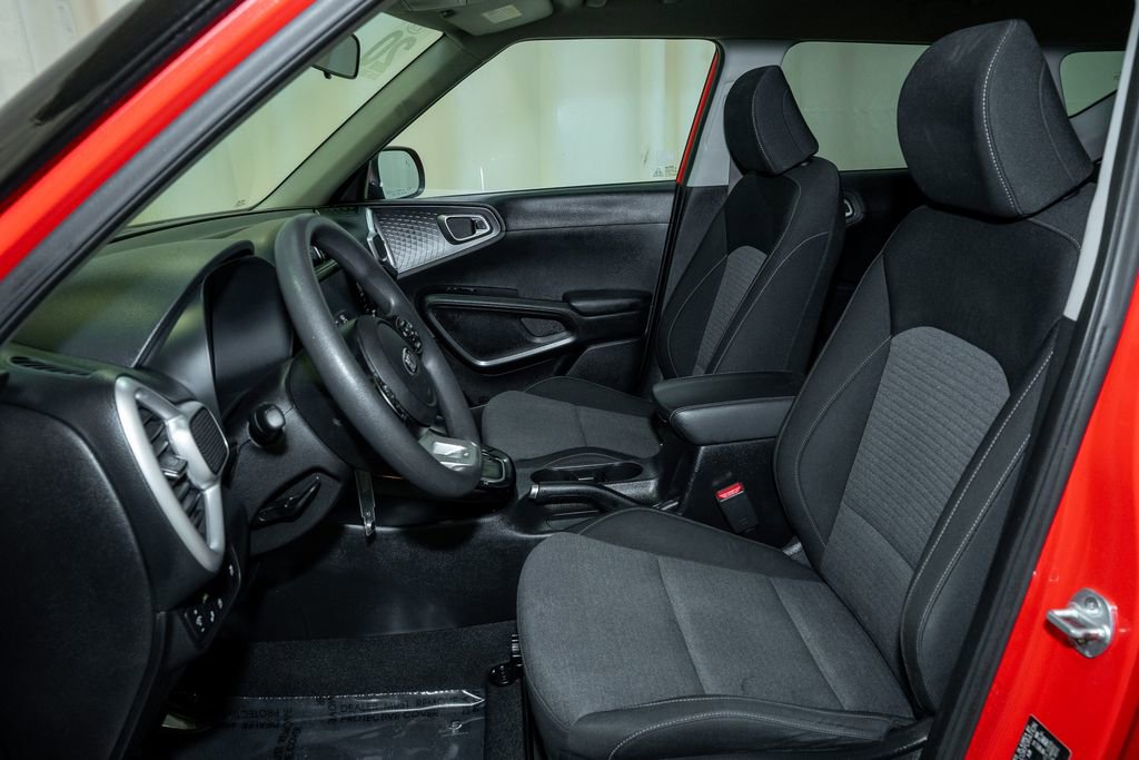 Used 2020 Kia Soul S image 9