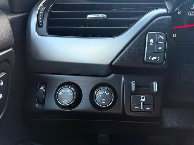 Used 2019 Chevrolet Suburban LT w/ Max Trailering Package AWD/4WD image 13