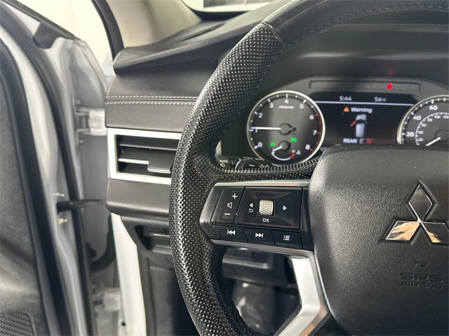 Used 2022 Mitsubishi Outlander SEL image 23