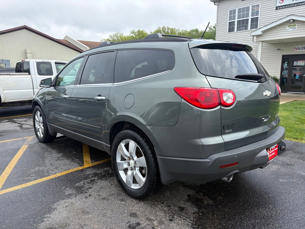 Used 2010 Chevrolet Traverse LT w/ LT Special Edition Package AWD/4WD image 8