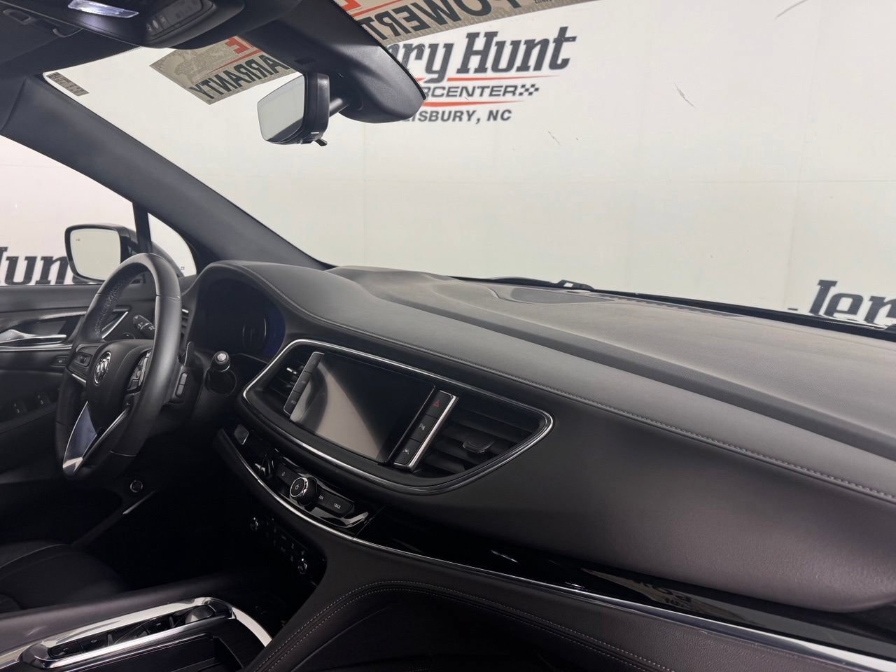 Used 2023 Buick Enclave Avenir w/ Avenir Technology Package AWD/4WD image 49