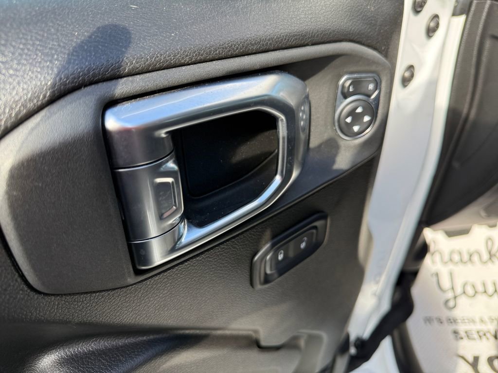 Certified 2025 Jeep Wrangler Willys image 12