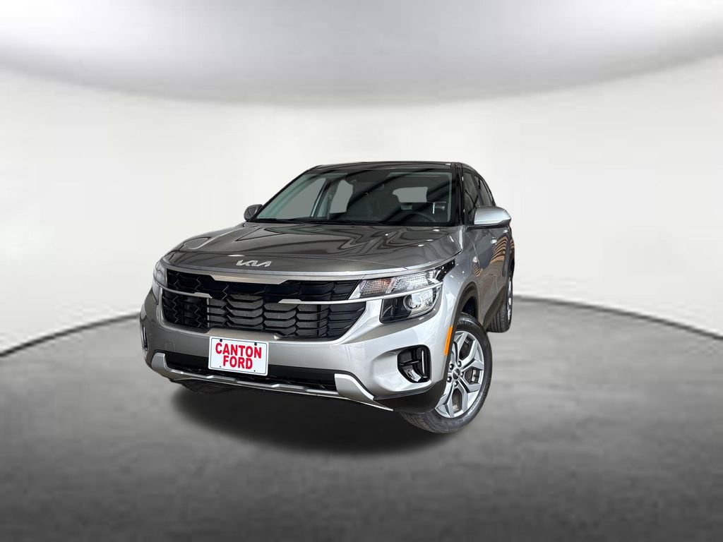 Used 2026 Kia Seltos LX image 1