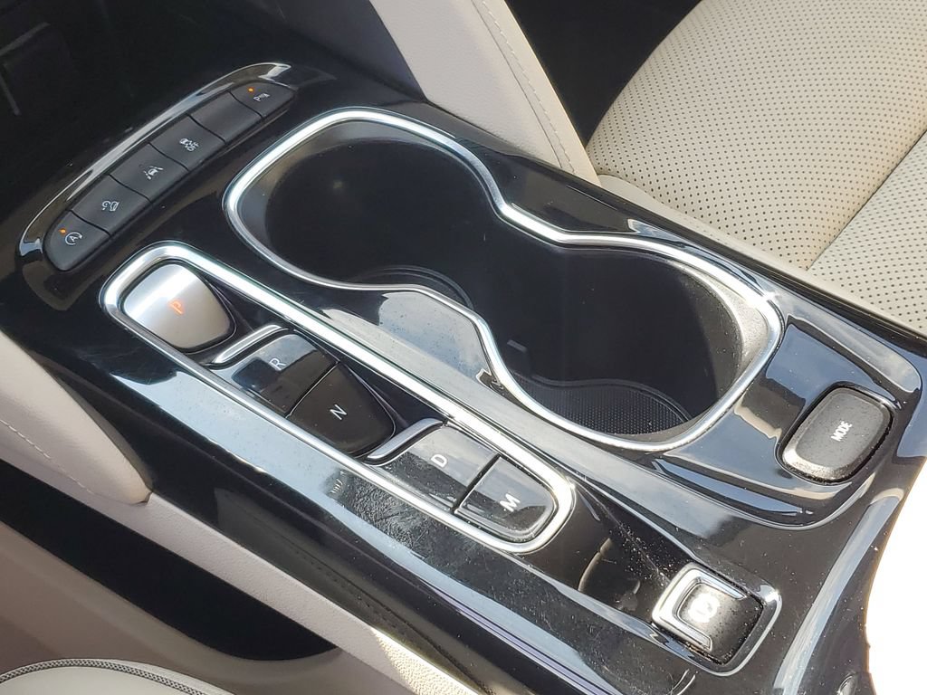 Certified 2023 Buick Envision Essence w/ Technology Package I AWD/4WD image 21