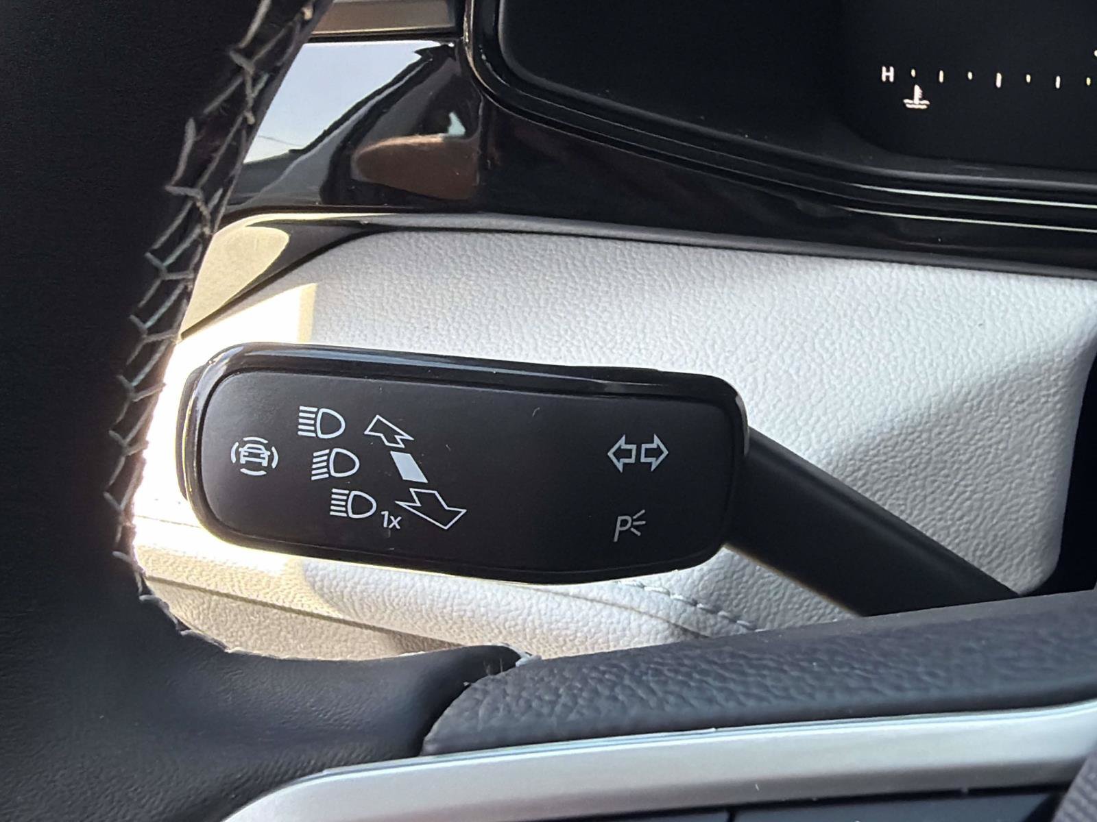 New 2026 Volkswagen Taos S FWD image 30