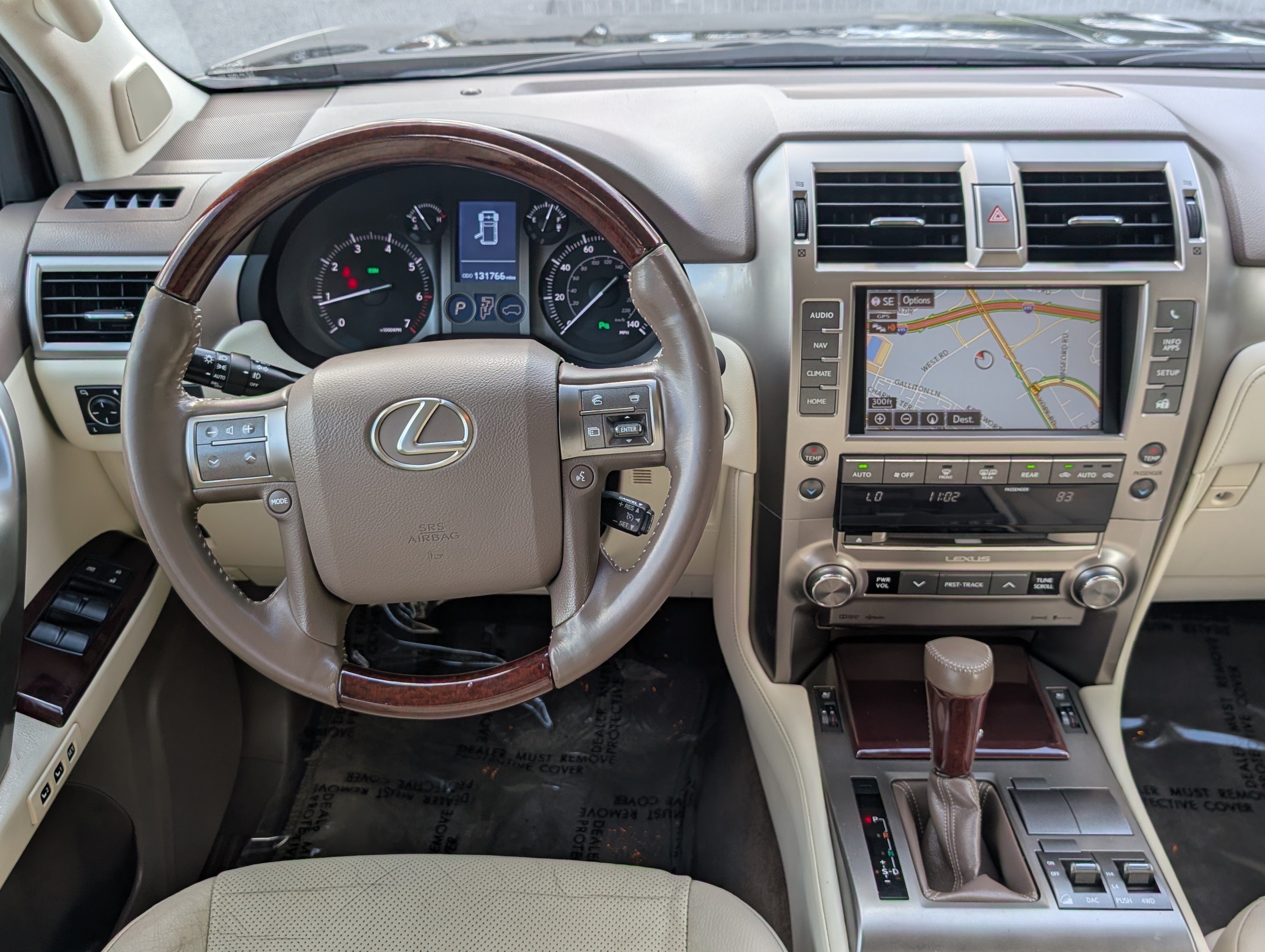 Used 2015 Lexus GX 460 w/ Premium Package AWD/4WD image 17