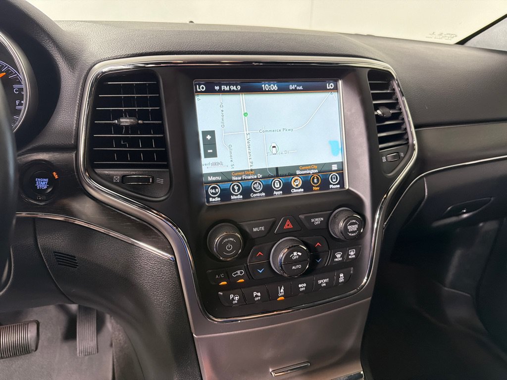 Used 2018 Jeep Grand Cherokee Limited AWD/4WD image 18