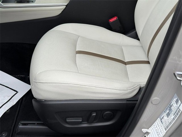 Used 2025 MAZDA CX-90 3.3 Turbo w/ Premium Plus Pkg image 18