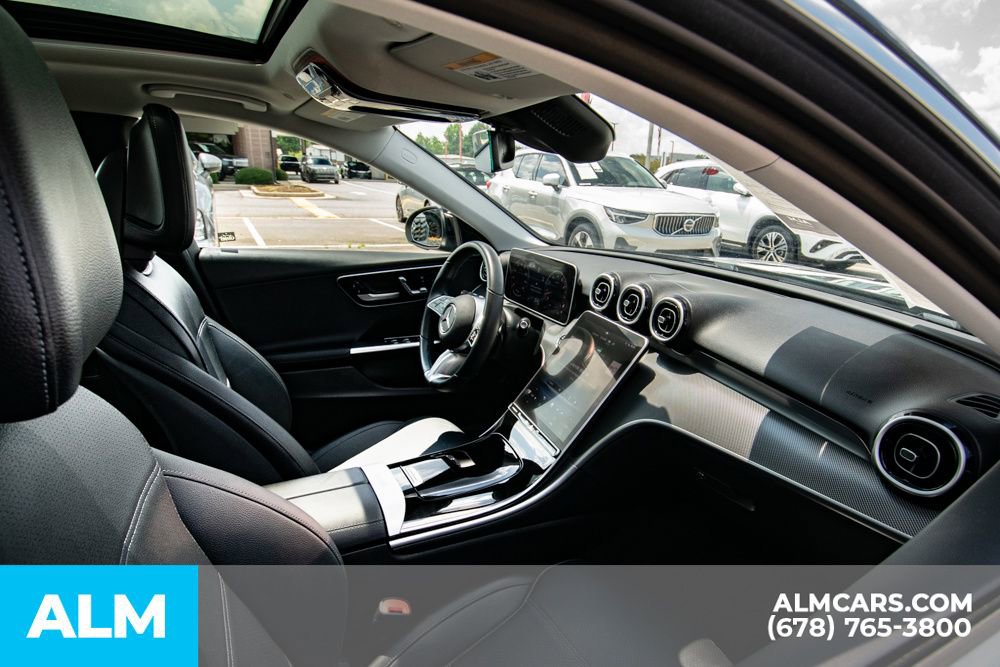 Used 2025 Mercedes-Benz C 300 Sedan image 15